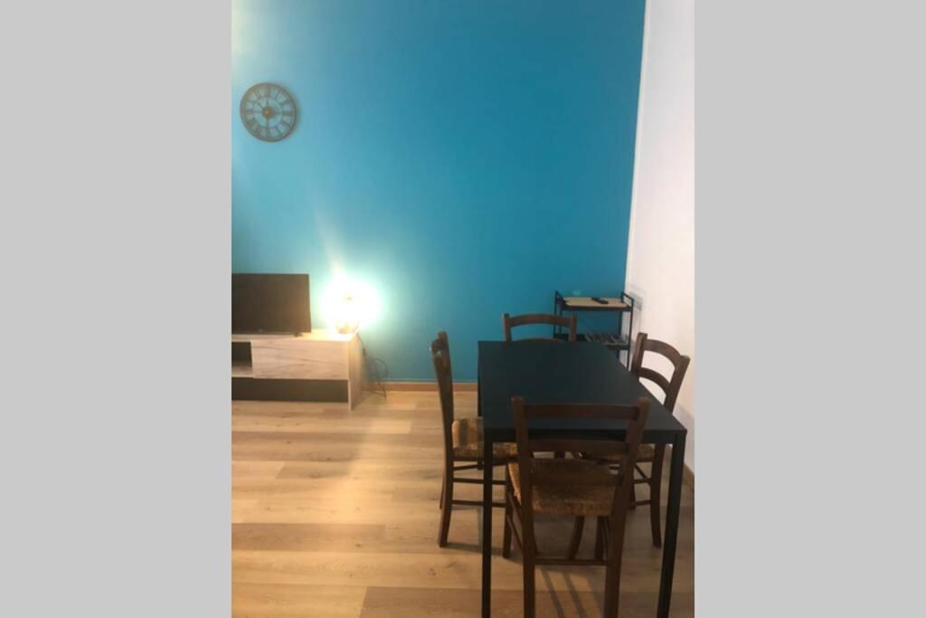 La Maison Bleue Sul Naviglio Corsico Exterior foto